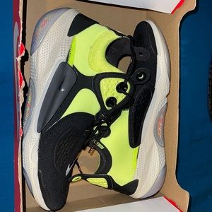 Nike joyride CC3 setter
